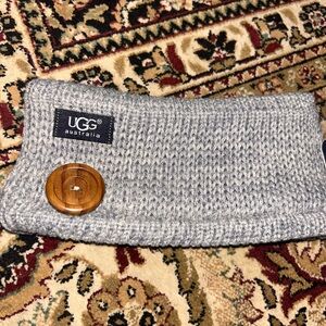 New UGG Heather Gray Knit Headband with Button